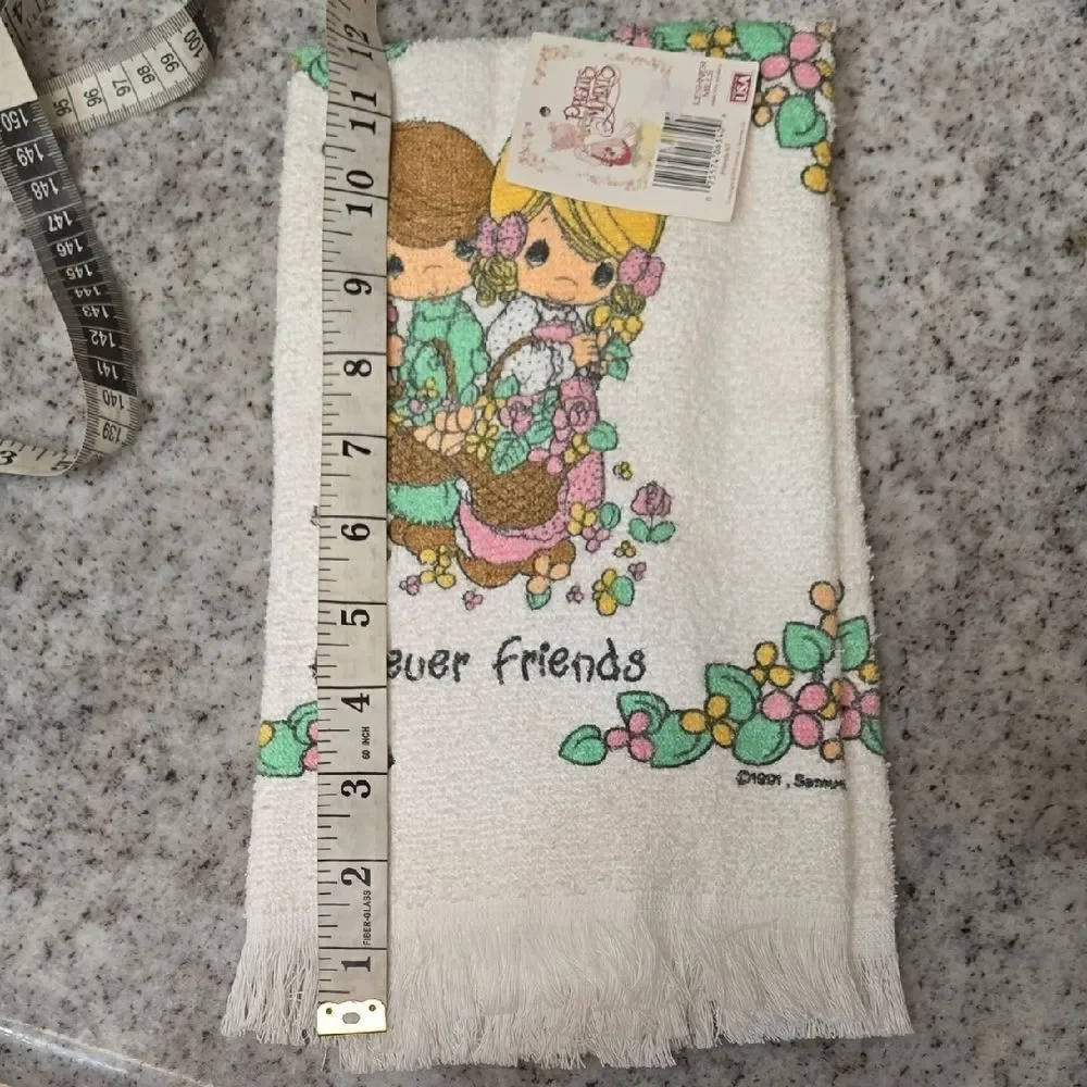 Precious Moments Floral Friends Towel - Green and Pink.. Vintage